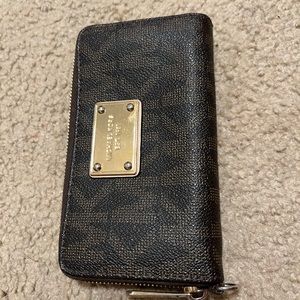 Small Micheal Kors Wallet